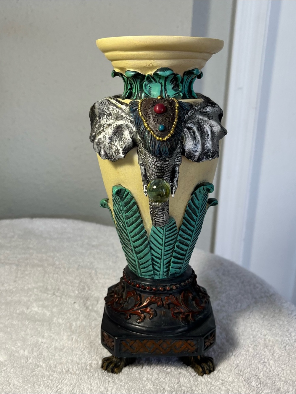 Elephant Decorative Vase. Vintage.